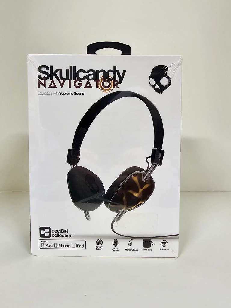 Lot of 34 Brand New Skullcandy Supreme Sound Navigator Headphones in Tortoise