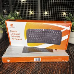 Gyration Classic Compact Wireless Keyboard - Gyration wireless keyboard - 88-keys (tactile-response) - 100-foot wireless range - Windows & OS X