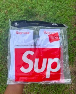 Supreme x Hanes Cushion Crew Socks 2-Pack