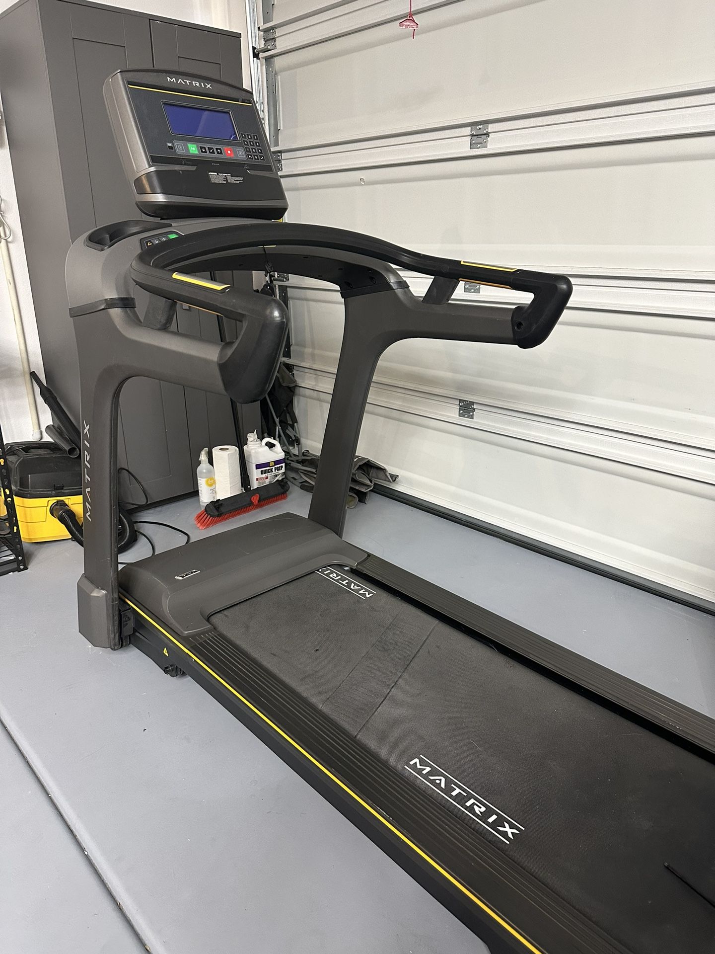 Matrix T30 Platform Treadmill