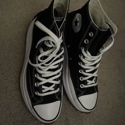 Converse run star hike