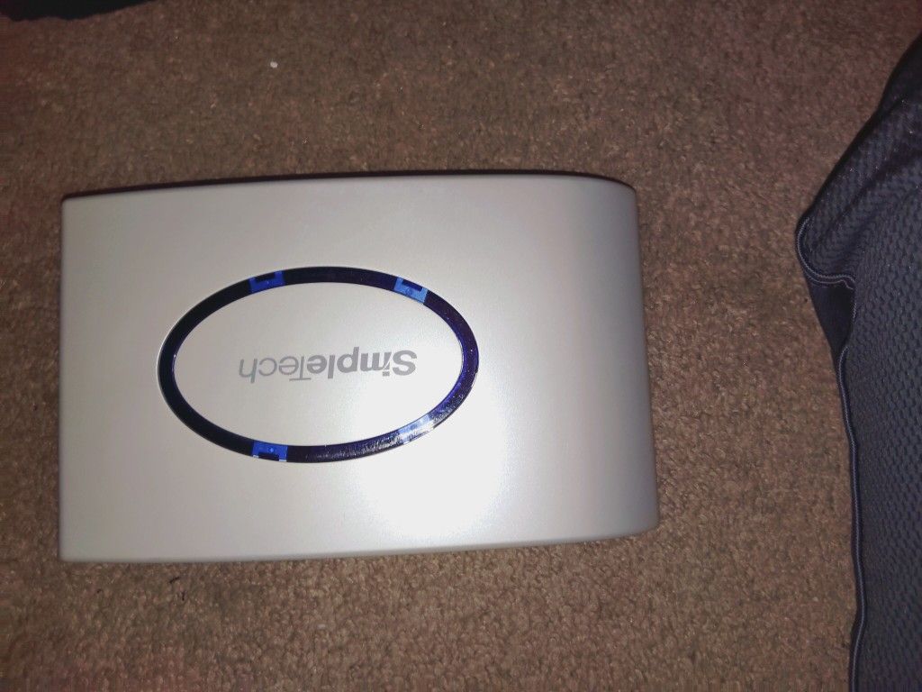 Simple Tech 1TB USB 2.0 External Hard Drive.