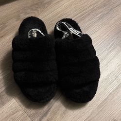 Ugg Slides