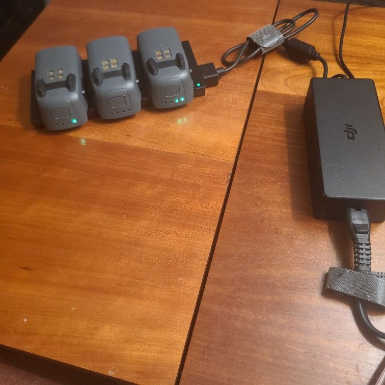 Dji SPARK Batteries, Case And Spare Props