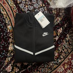 Black Nike Tech Reflective Suit
