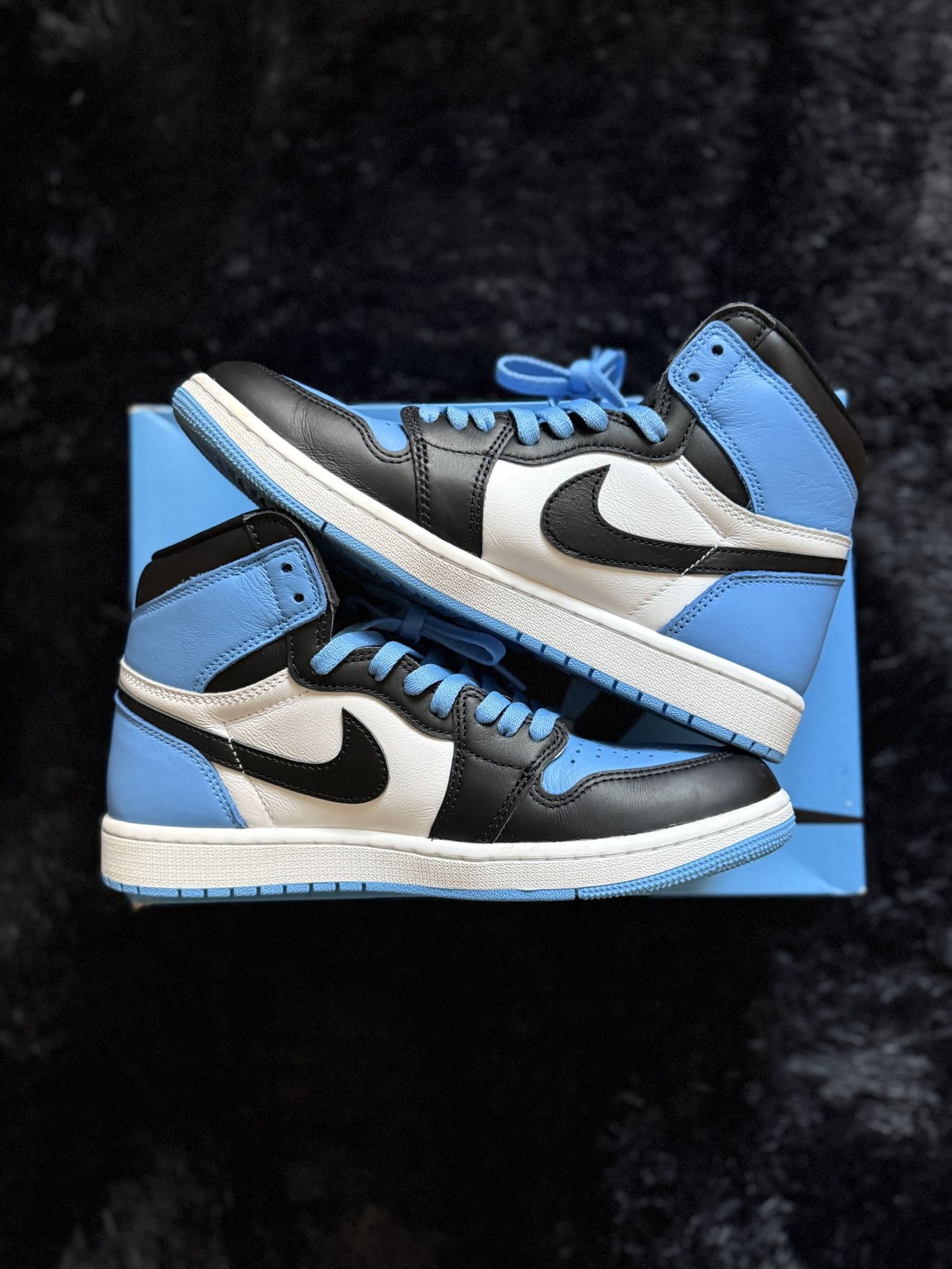 Jordan 1 Retro High OG UNC Toe
