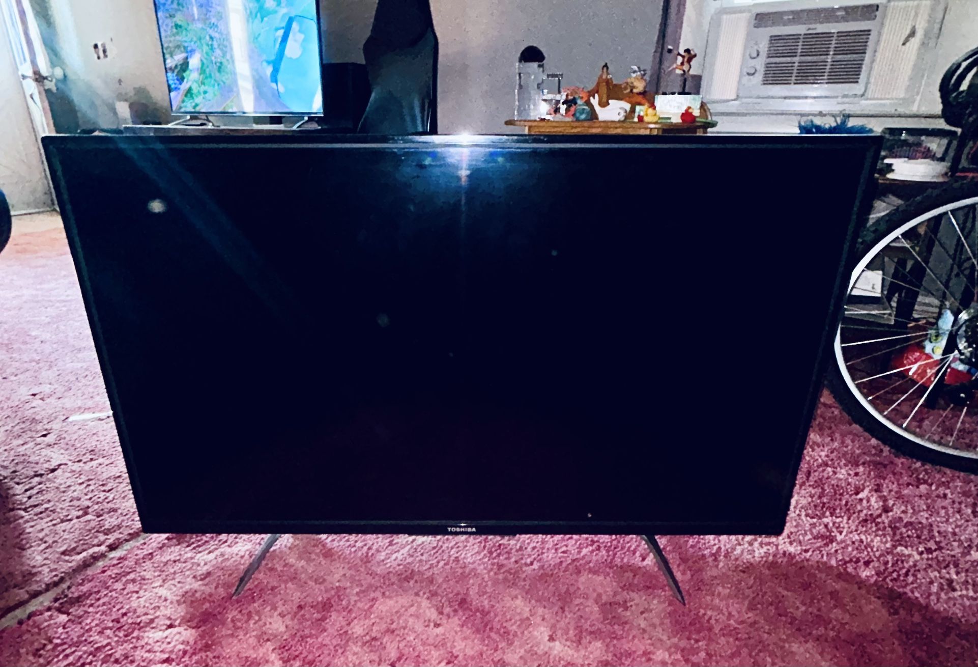Toshiba 50" Class 4K LED TV 2160p with Chromecast Built-in 4K Ultra HDTV
