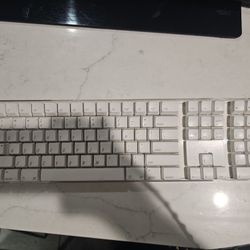 Apple Wierlass Keyboard 