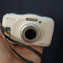 Water Proof Coolpix W-100 Camera