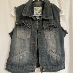 Billabong Denim Vest. Medium. Dark vintage wash. Brass hardware. Country Western Rodeo