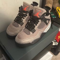 Jordan 4 Taupe Haze