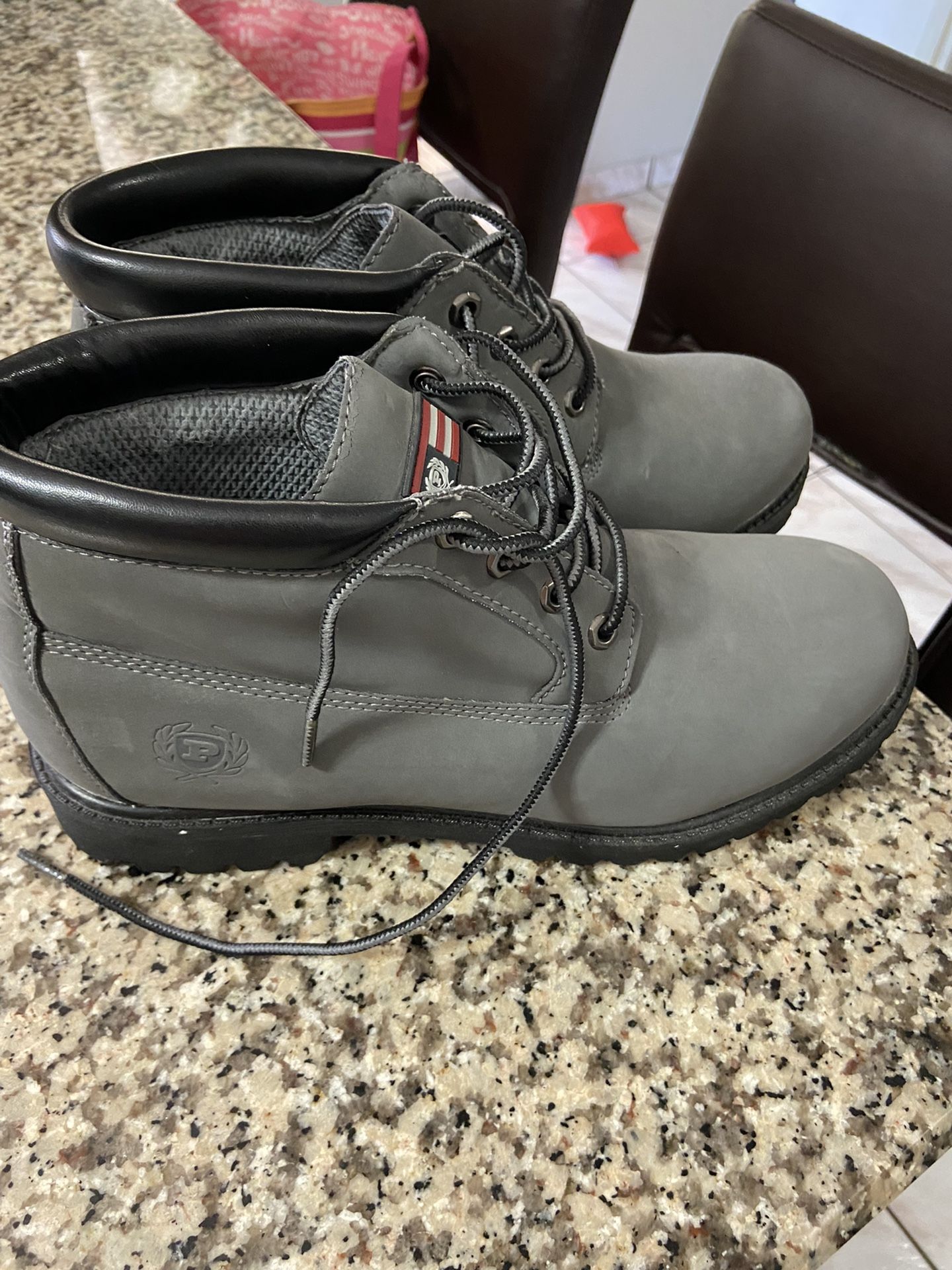 Men’s Boot Size 10 Phat Farm Shoes Gray