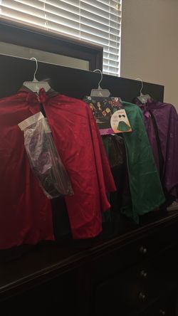 Disney store Hocus pocus three costumes one size