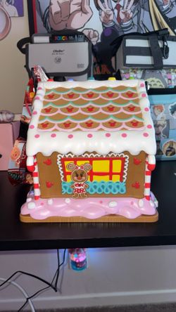 Disney Christmas Party Mickey Minnie Gingerbread House Popcorn