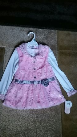 New 2pc. set size 5T