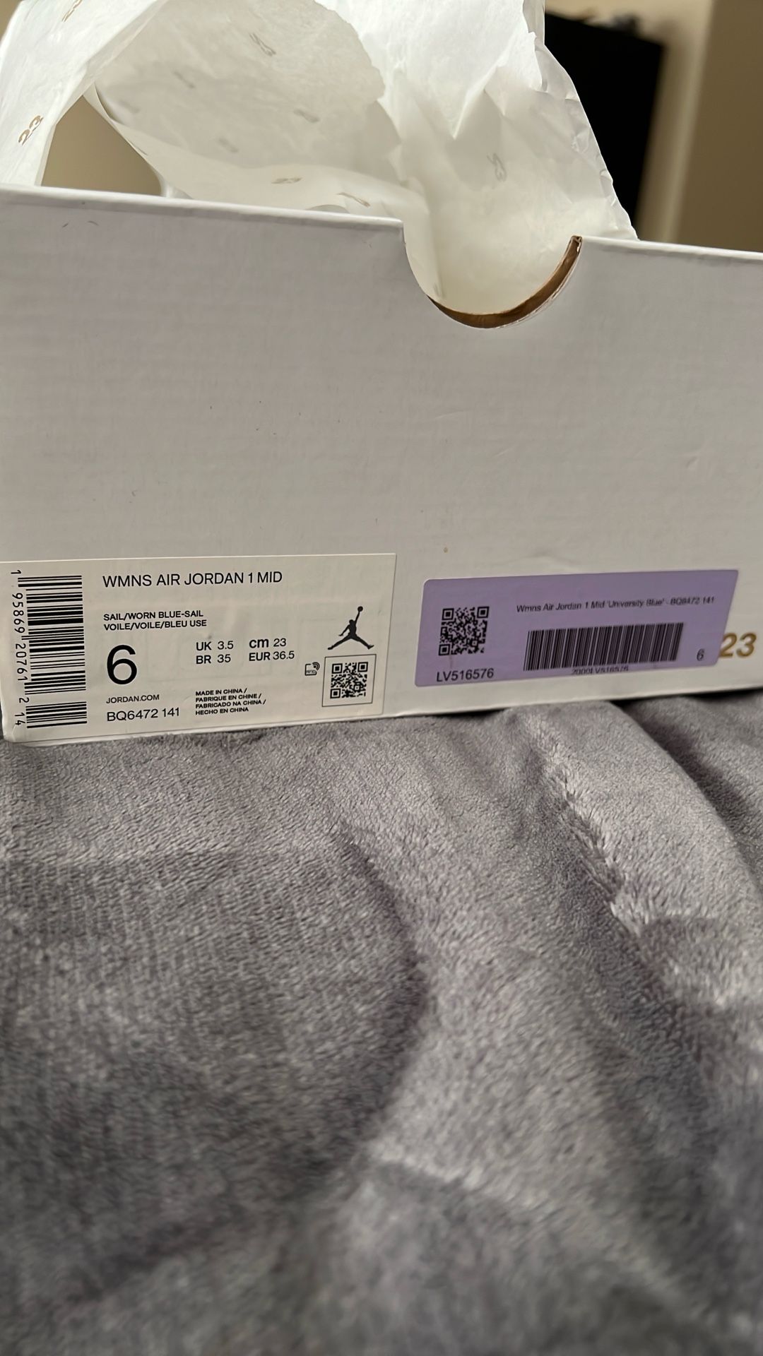 Air Jordan 1 Mid University Blue Wmns 6