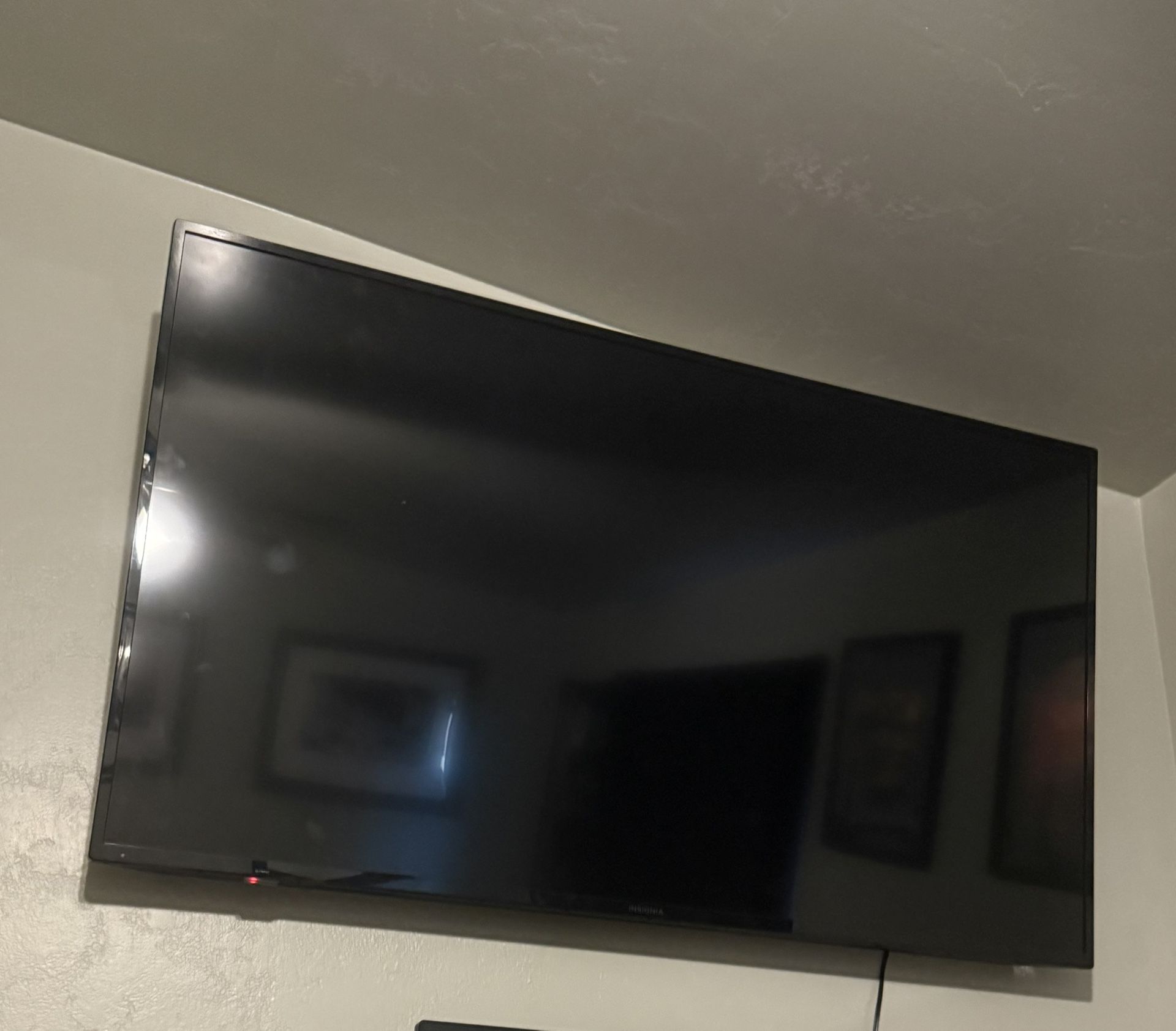 65” Insignia