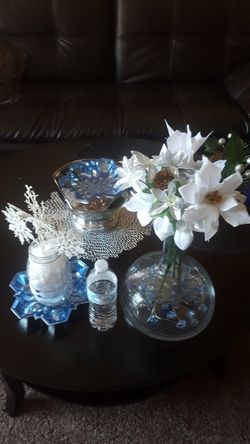 2 winter wonderland arrangements