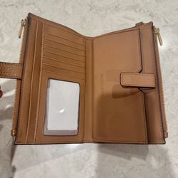 BRAND NEW Michael Kors Wallet