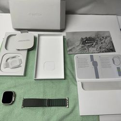 Apple Watch Ultra 49mm Titanium Case with Green Alpine Loop,

GPS +Lte