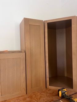 Kitchen upper Cabinets
