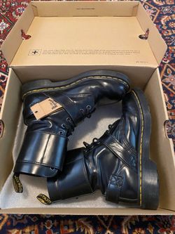 Dr. Martens Doc Martens 1490 Joska Boots!