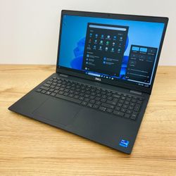 Dell 15.6” i7 Quad Core 11th Gen Full HD laptop / Windows 11 Pro / SSD / WiFi 6 AX /  Camera / Thunderbolt / HDMI / Charger