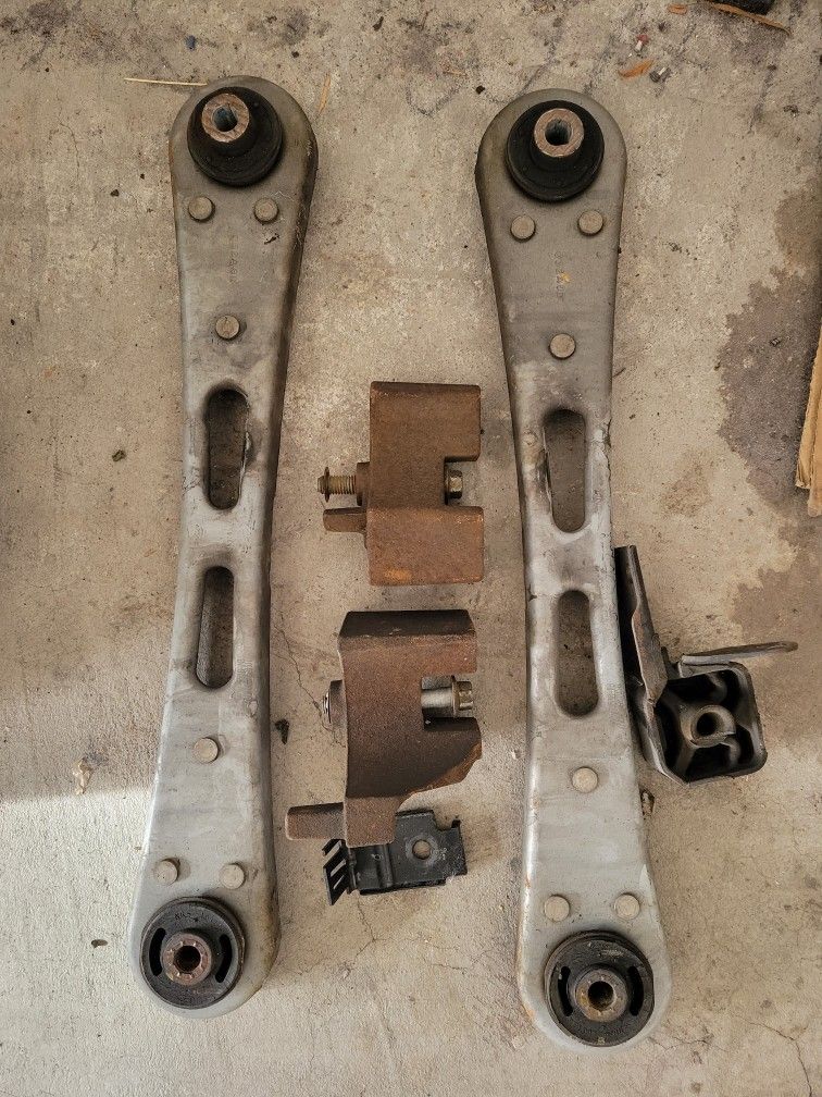 Shelby GT500 Rear Lower Control Arms