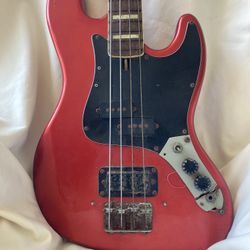 Vintage Bass Guitars 