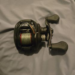 Daiwa Fuego CT100HS 7.3 Right Hand Baitcaster Fishing Reel