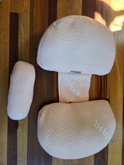 Free Baby Bub maternity pillow set