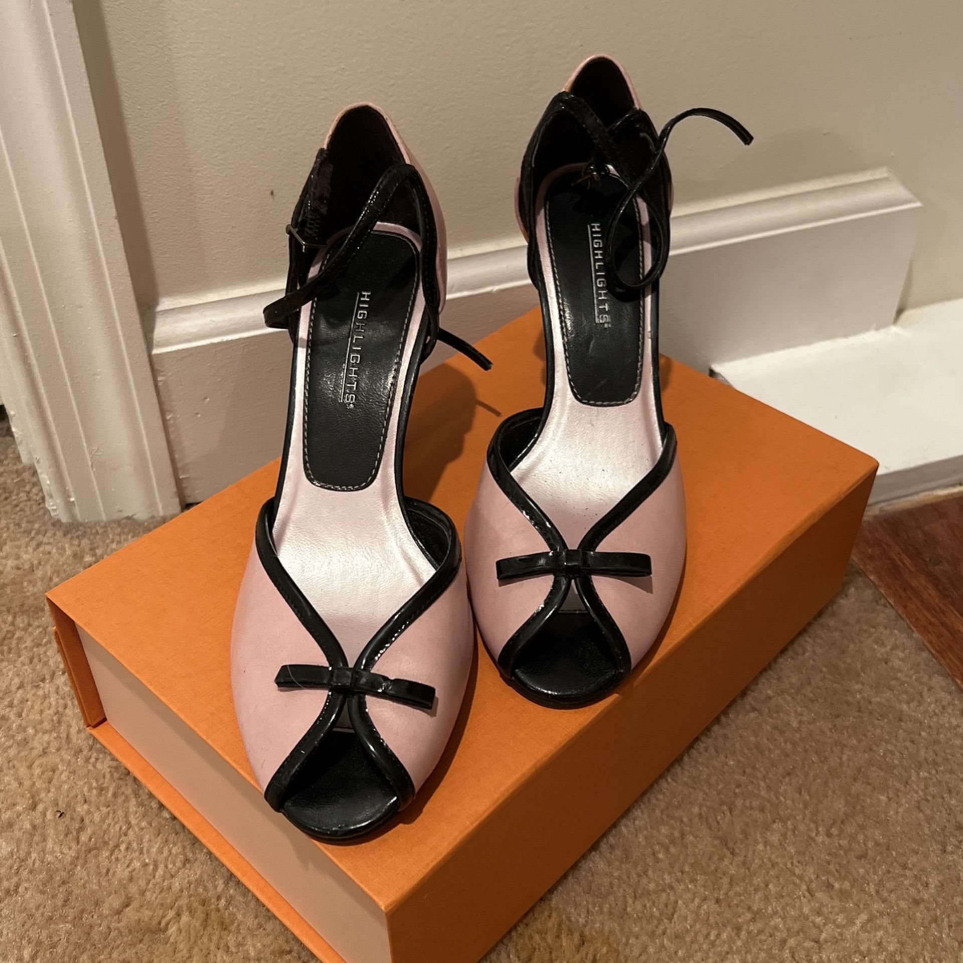 Beautiful!!! Pink & Black Dressy Heels