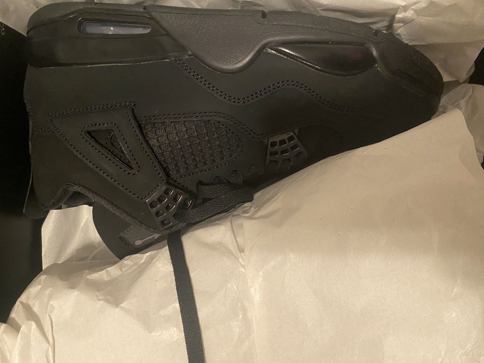 Retro Jordan 4 “Black Cat” Grade School