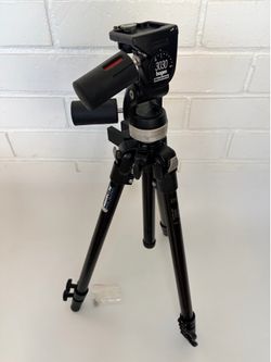 Manfrotto 3205 Bogen Tripod with 3030  Head Made in Italy