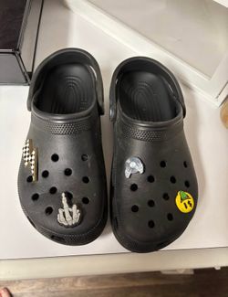 BLACK CROCS - SIZE -  M9 W11