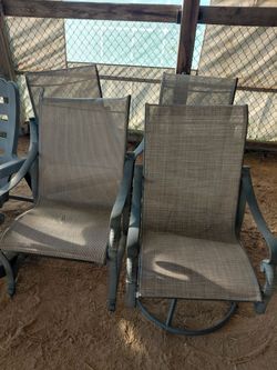 4 outdoor chairs