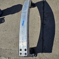 Nissan Altima Front Rebar Oem