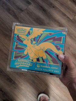 Pokémon Mega Evolution Ascended Heroes Elite Trainer Box