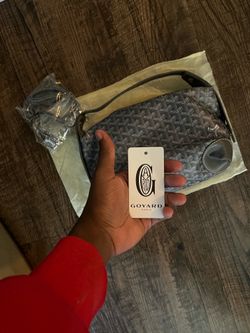 Grey crossbody bag