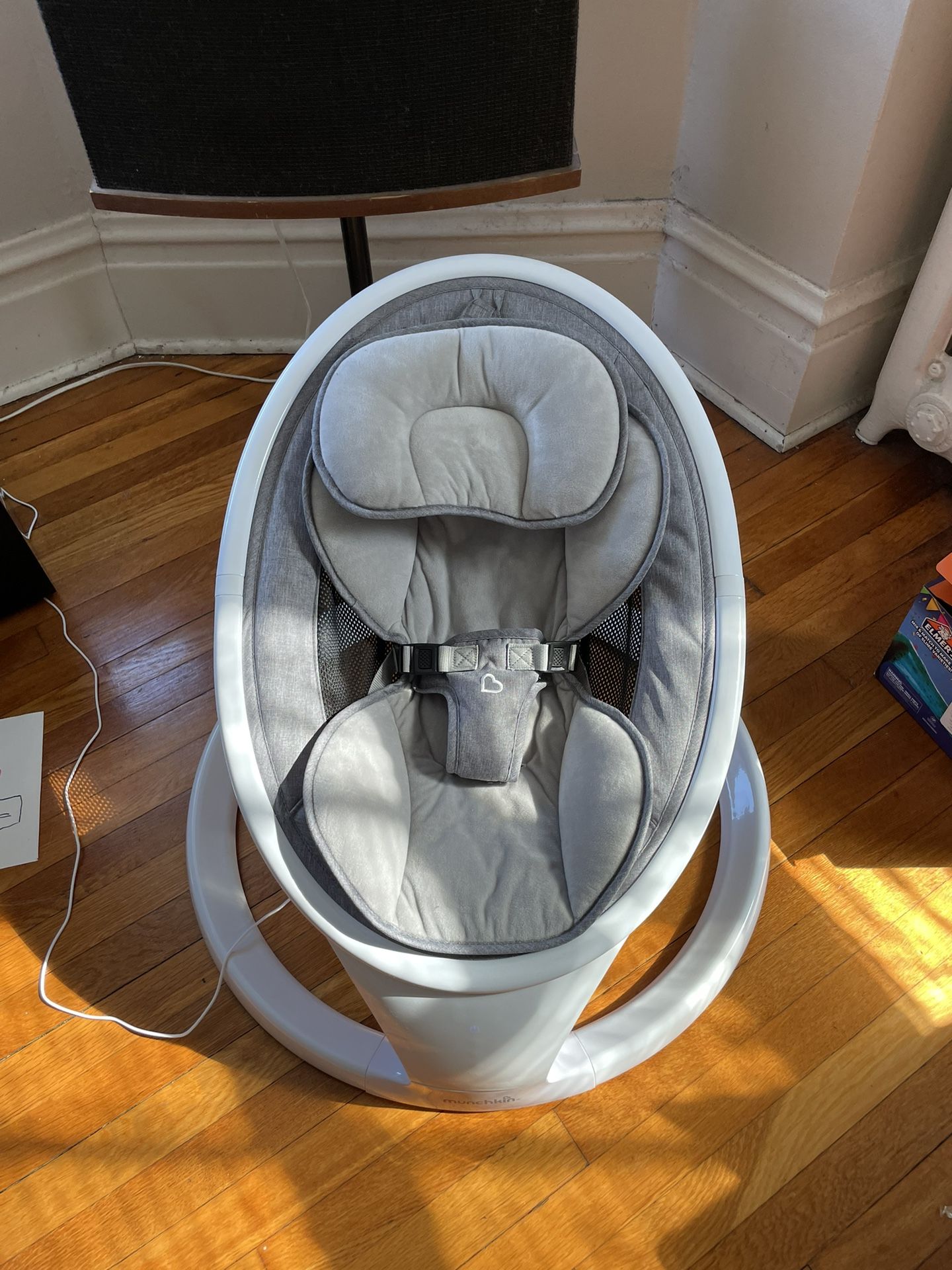 Munchkin Bluetooth Enabled Baby Swing