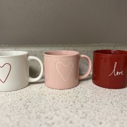 Mugs 