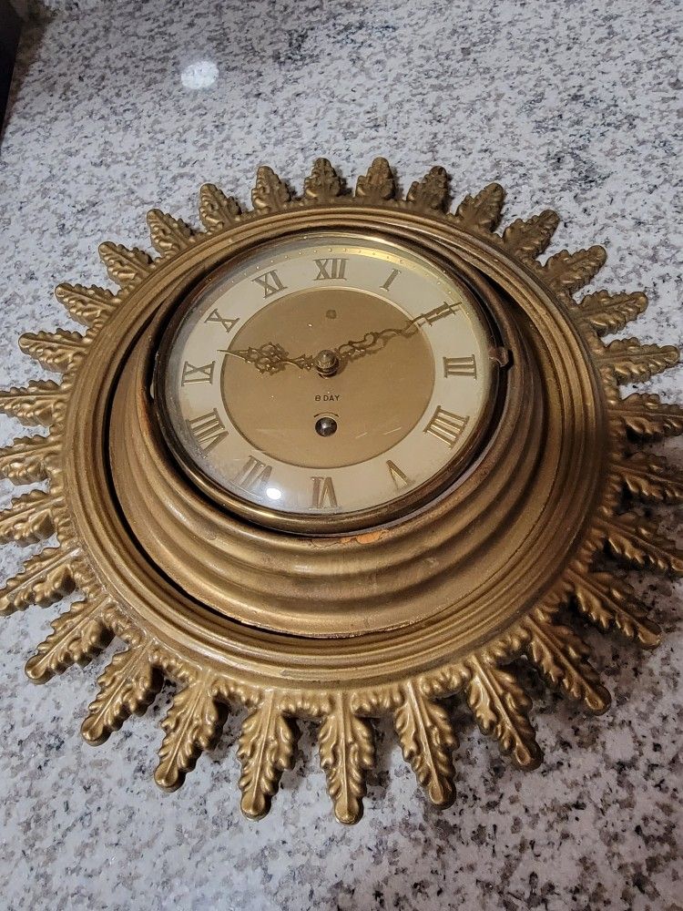 Vintage 8 Day Clock No Key Untested