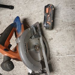 RIDGID Saw and battery only no charge