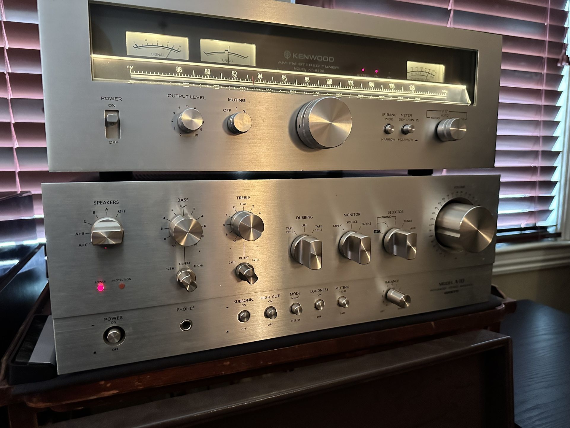 Beautiful 1979 Vintage Onkyo A10 TOTL Monster integrated Amp. Rare.