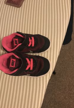 Nike size 8 toddlers