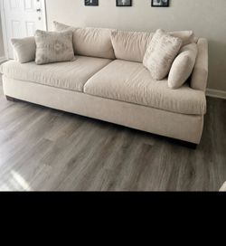 Heavy duty couch