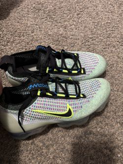 Boys Size 5Y Nike