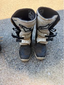 Youth riding boots