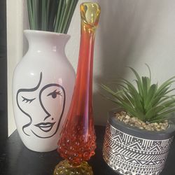 Vintage Fenton Art Glass Red Orange Yellow Hobnail 9” Rose Bud Swung Vase MCM Mid Century Modern Amb