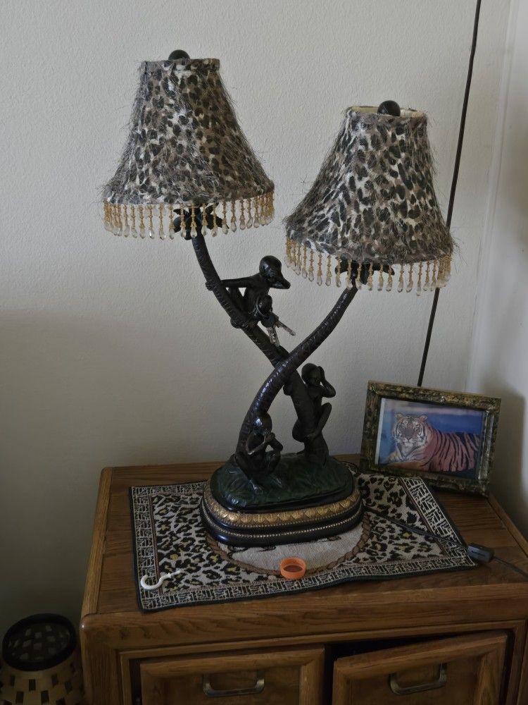 Monkey Aninal Print Lamp